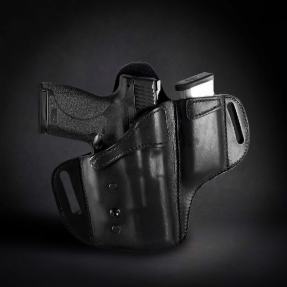 Signature OWB Holster & Extra Mag ― 208
